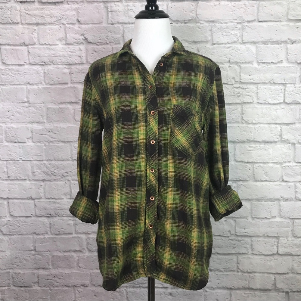 BDG UO Women’s Plaid Flannel Button Up Shirt Small